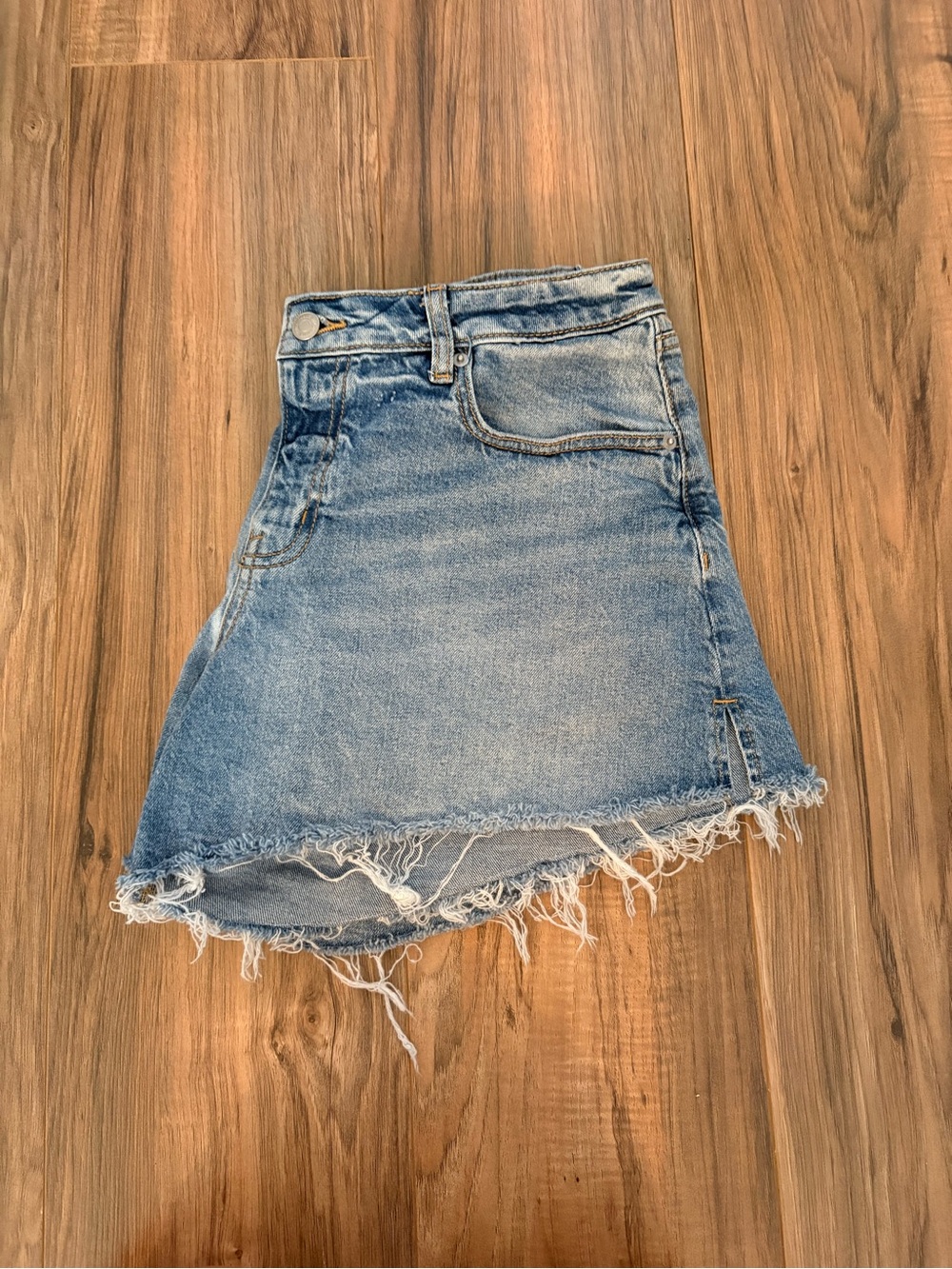 Women’s Frayed Denim Shorts Size 12